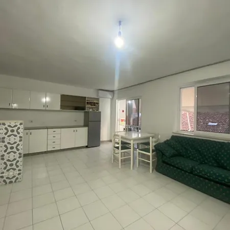 Tirana Central Stay Apartmán *