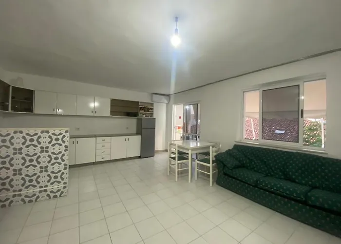 Tirana Central Stay Apartmán *